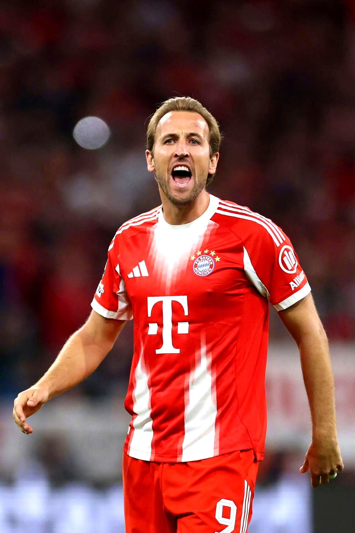 jiuyou官网入口-赛地聚焦：欧超杯国际比赛日热度飙升，拜仁慕尼黑门线救险，压力陡增，年轻球员得到机会的简单介绍